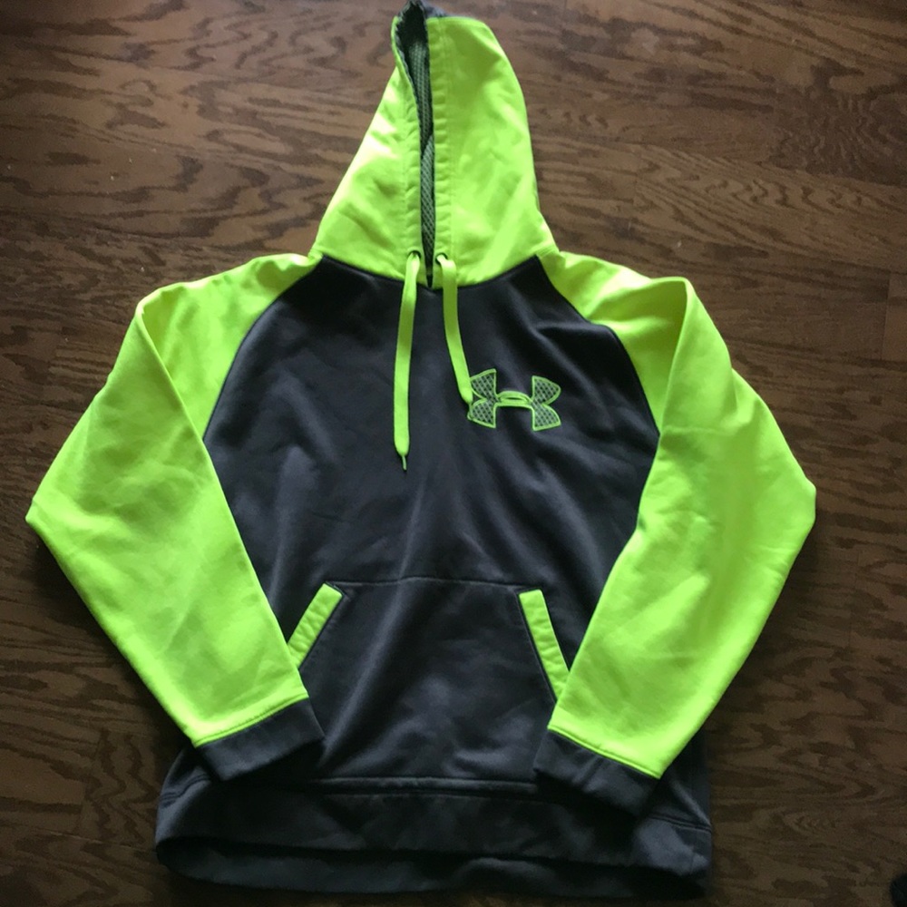 Under Armour sweatshirt